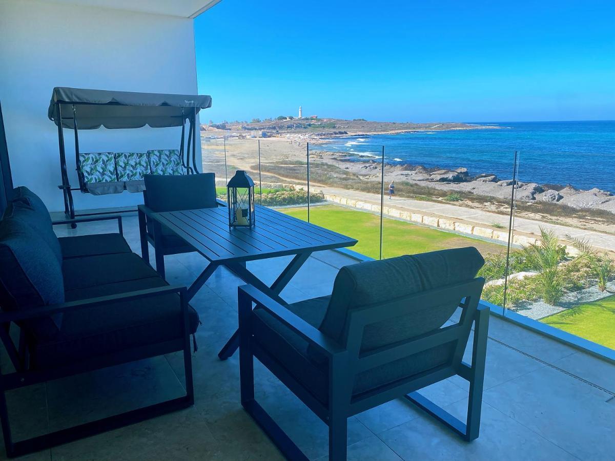 Villa Faros Beach Front Residences No.1,