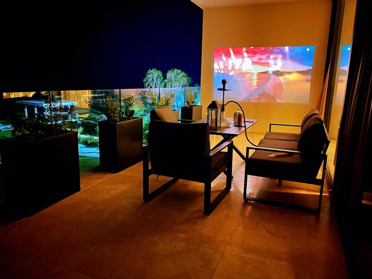 Faros Beach Front Residences No.1, Villa Paphos