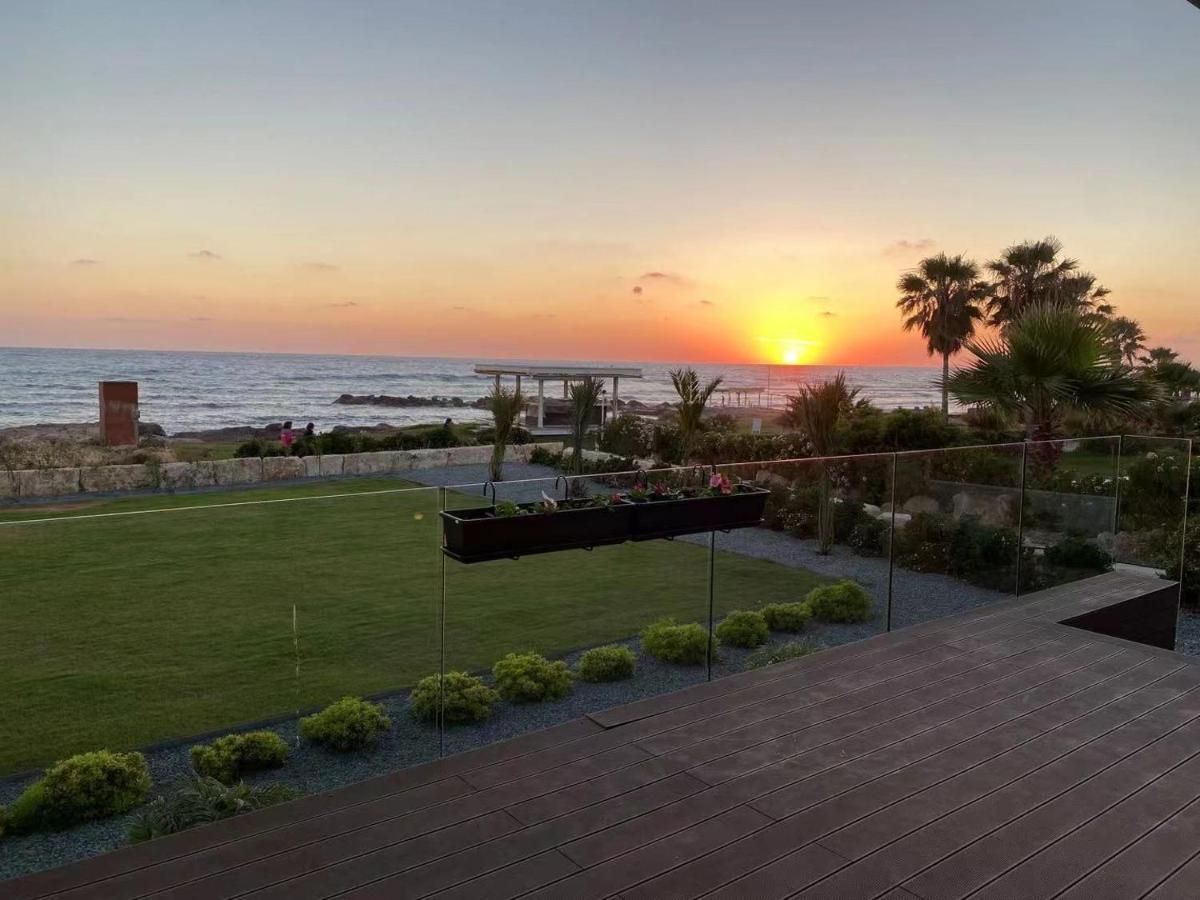 Faros Beach Front Residences No.1, * Paphos