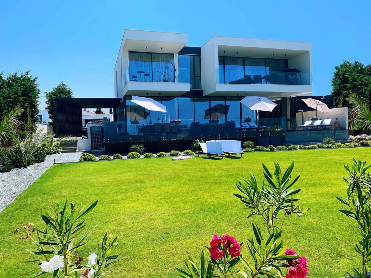 Faros Beach Front Residences No.1, Paphos
