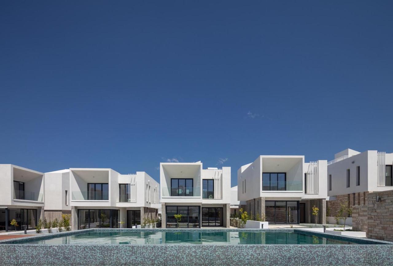 Avalon 1 6 Communal Pool Villa
