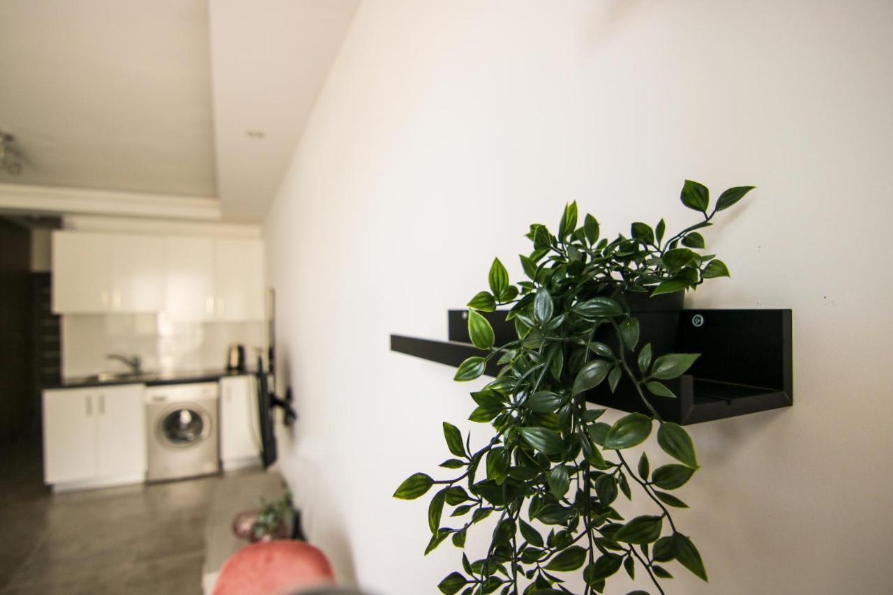 Phaedrus Living: Seaside Luxury Flat Athina 115 Apartment *
