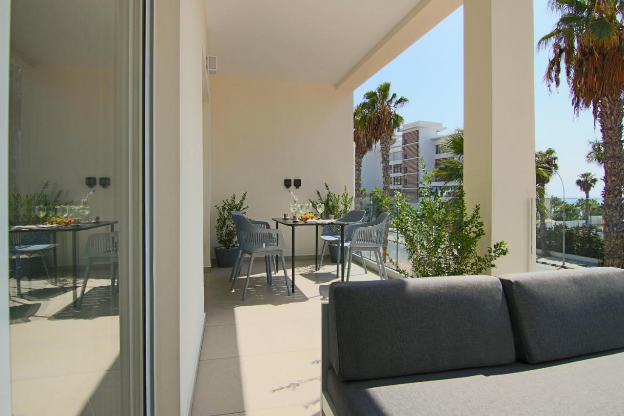 Phaedrus Living Seaview Flat Limnaria 154 *