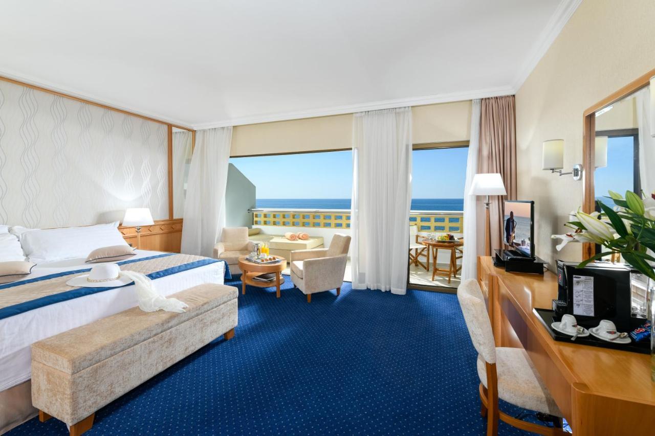 Hotel Constantinou Bros Pioneer Beach Hotel Paphos