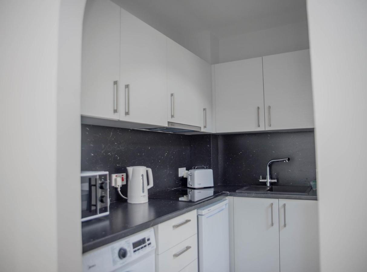 Apartment Modern Not Far From The