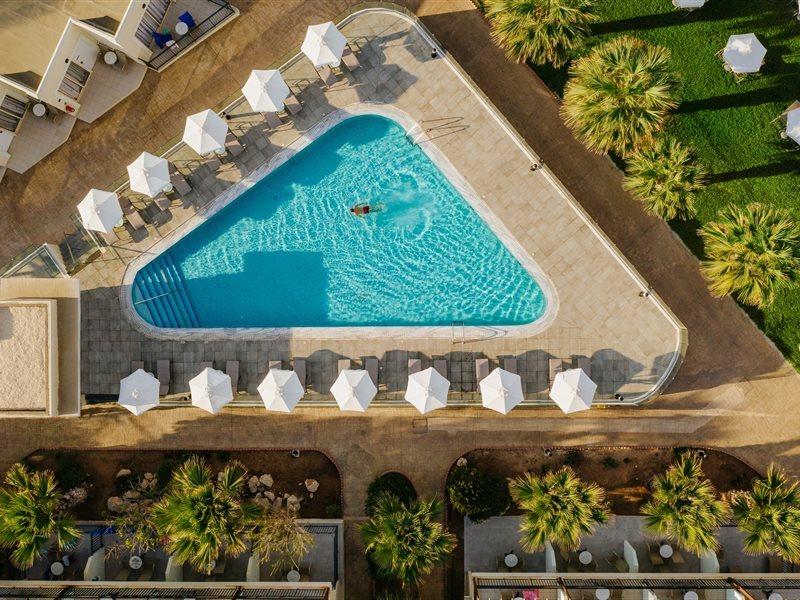 Louis Paphos Breeze Hotel 4*