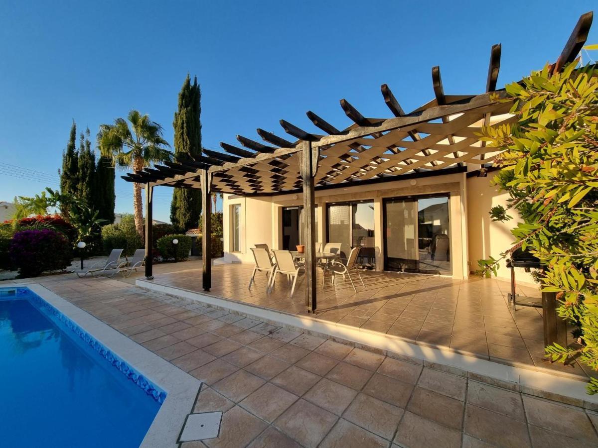 Phoenix In Secret Valley Villa