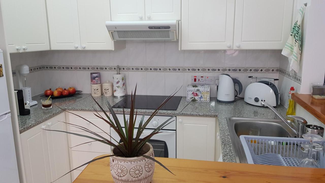 Apartment Paradise Gardens Iv 2 Bd Amazing
