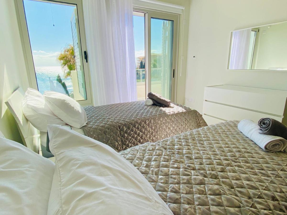 Coral Bay