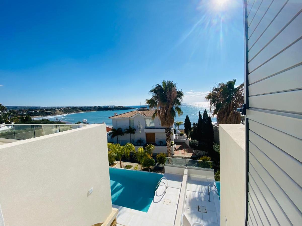 Coral Bay Villa