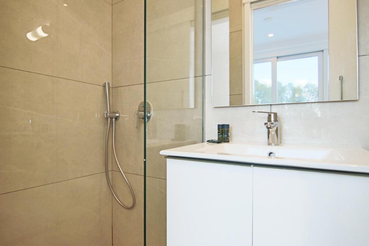 Phaedrus Living Apartment *