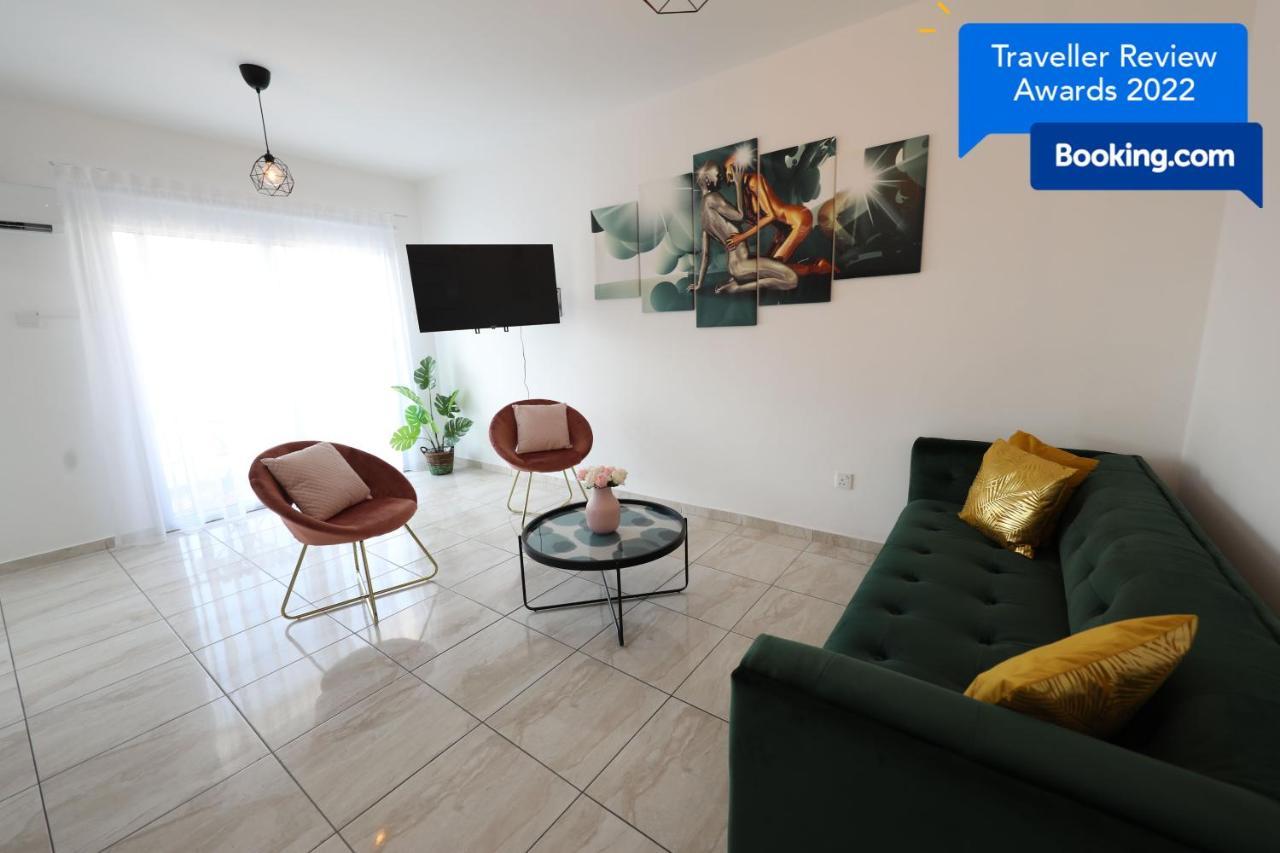 Banlieue 29 - 2 Bedroom Flat In Apartment Paphos