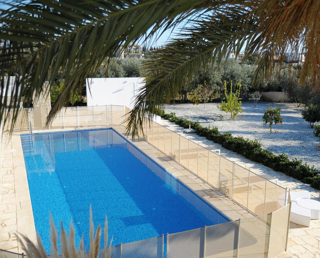 Luxury 6 Bedroom With Privet Pool In Villa