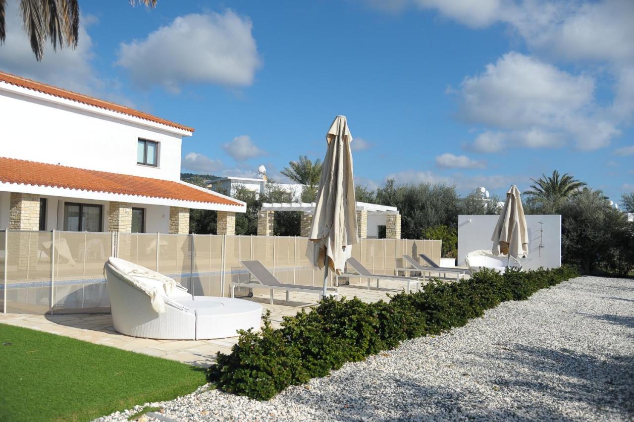 Luxury 6 Bedroom With Privet Pool In Villa *