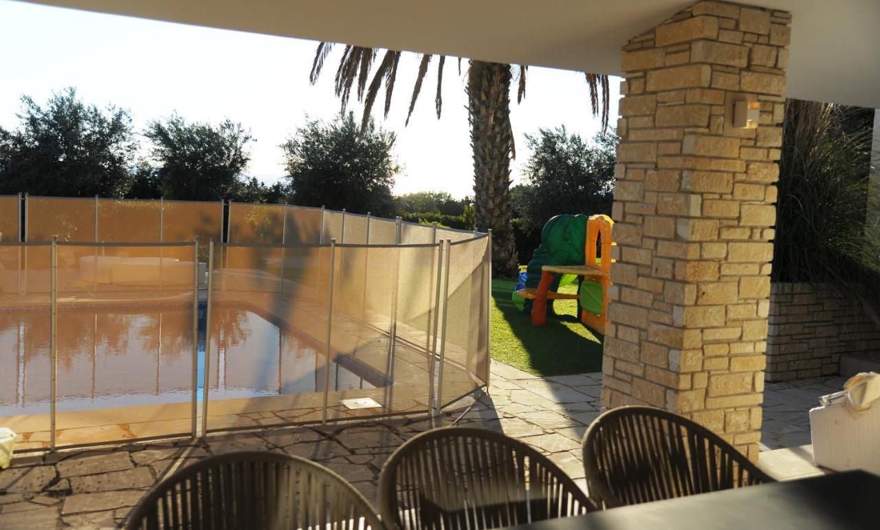 Luxury 6 Bedroom With Privet Pool In Paphos