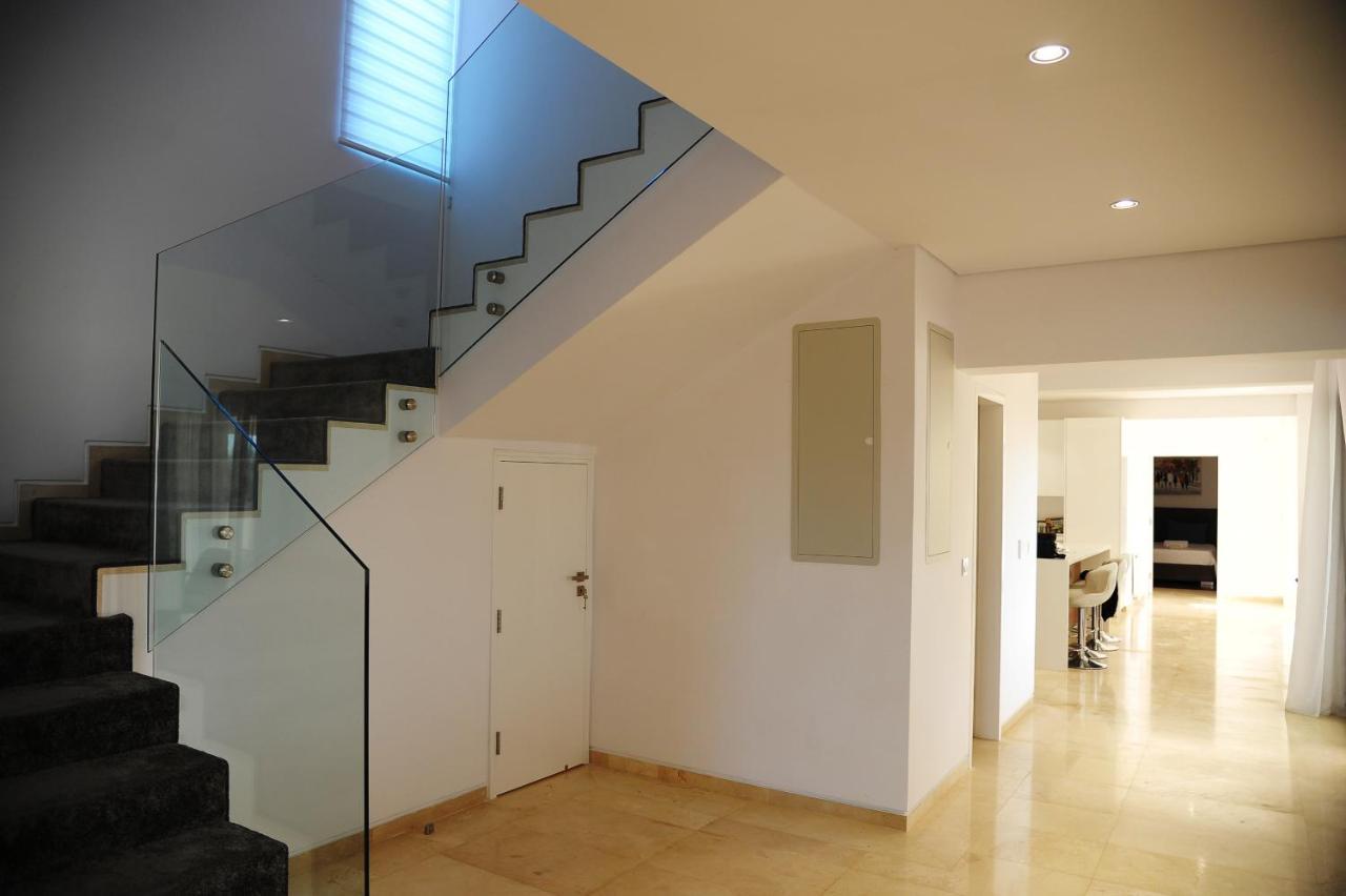 Luxury 6 Bedroom With Privet Pool In Villa *