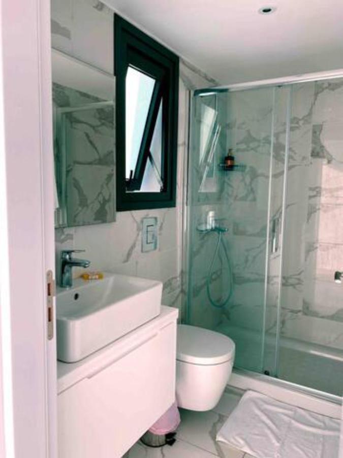 Victoria Suites