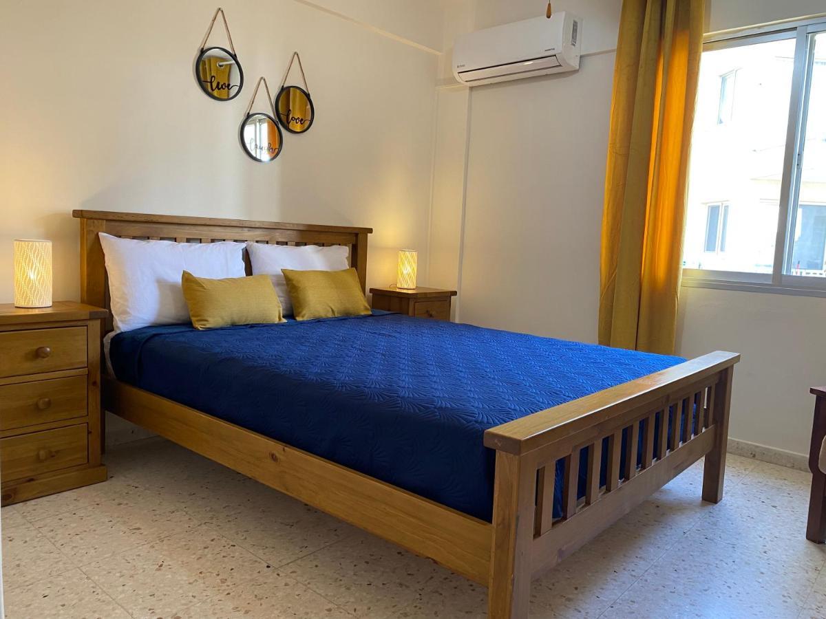 Diamond With Stunning Sea View Paphos