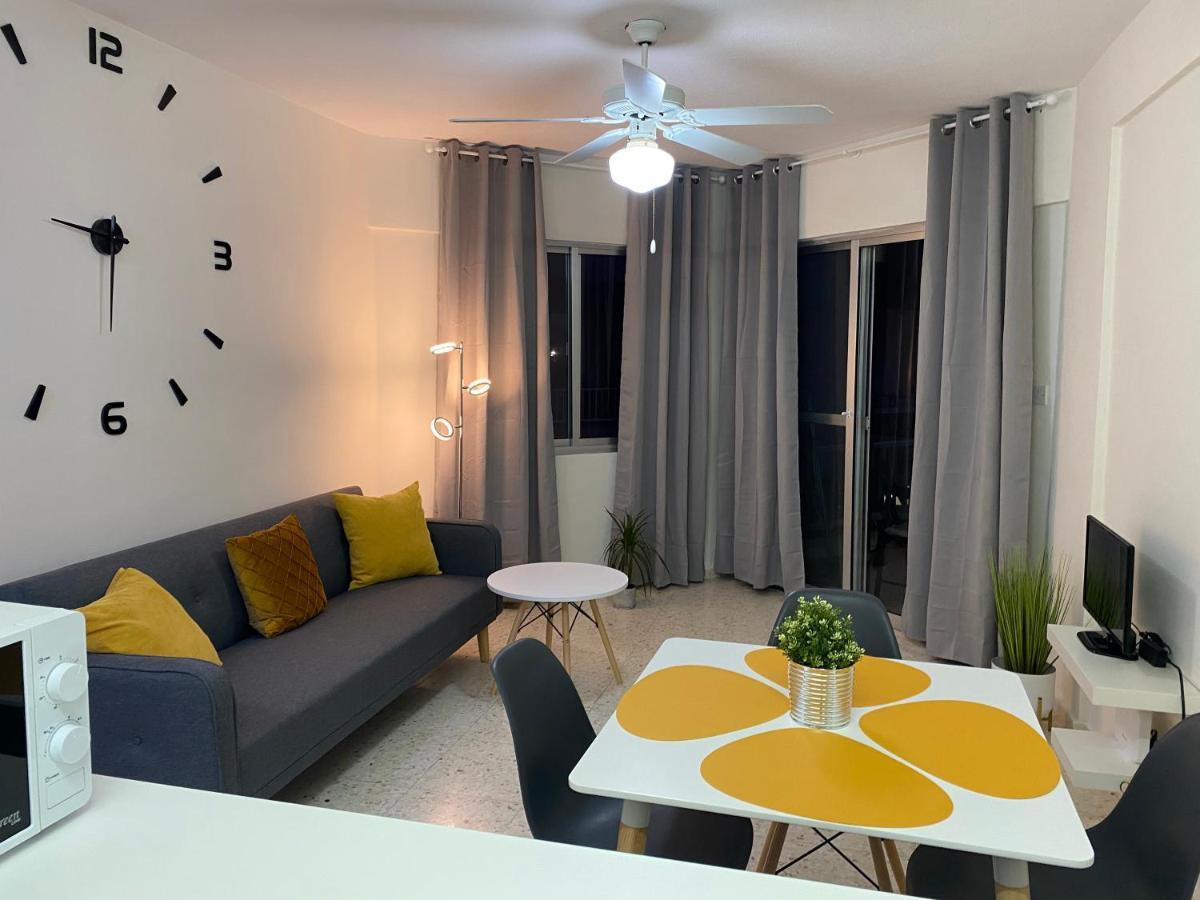Diamond With Stunning Sea View Apartment