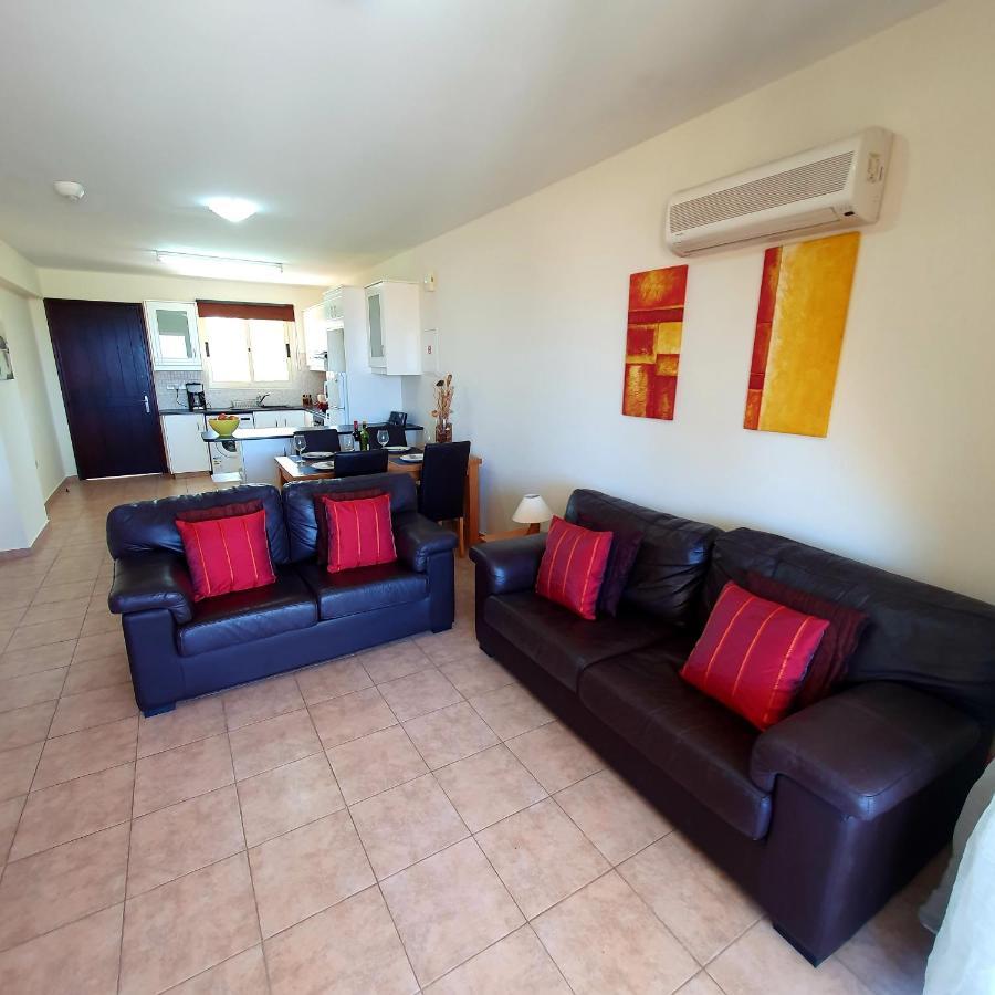 Lovely 2 Bedroom A206, 800m To The Sea Apartment *