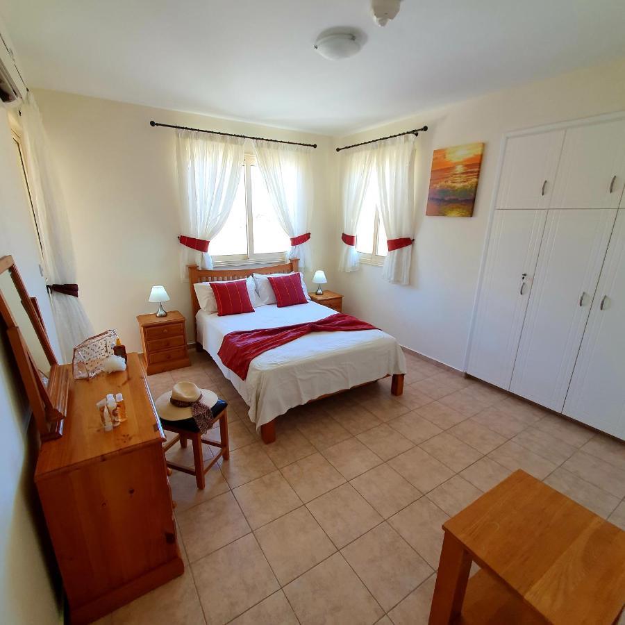 Apartment Lovely 2 Bedroom A206, 800m To The Sea