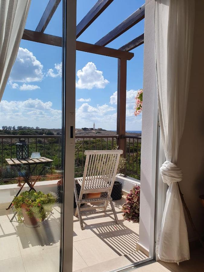 Apartment Ancient - Cozy Place Next To The Sea, Marina, Historical Sites, Buses, Mall, And Market *