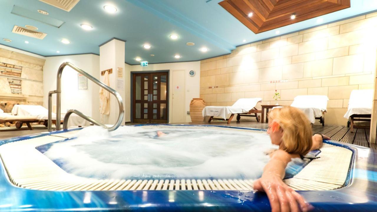 Gardens Holiday Aparthotel 3*