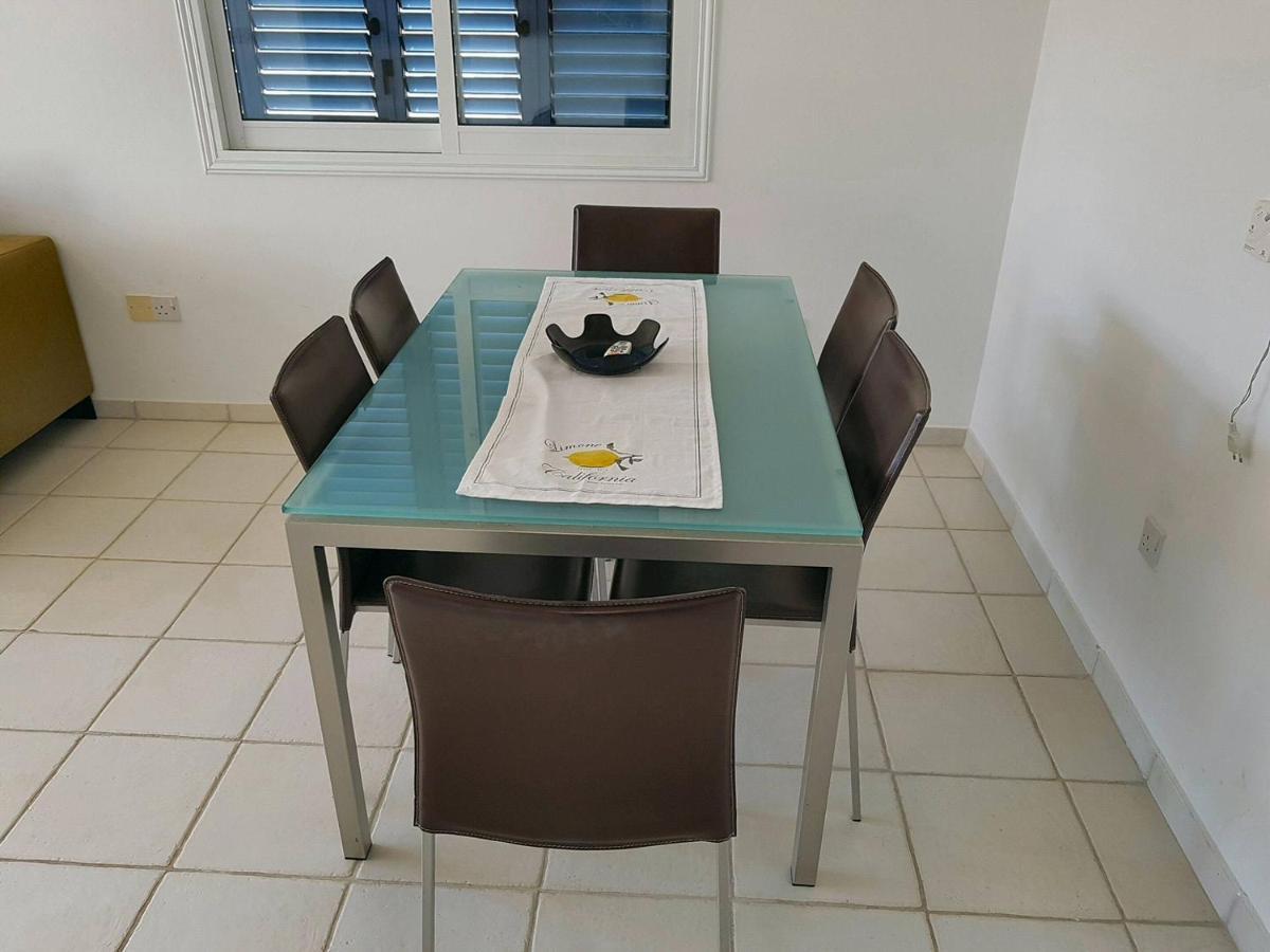 Bright 2 Bed, Pool Facing In Limnaria Gardens *