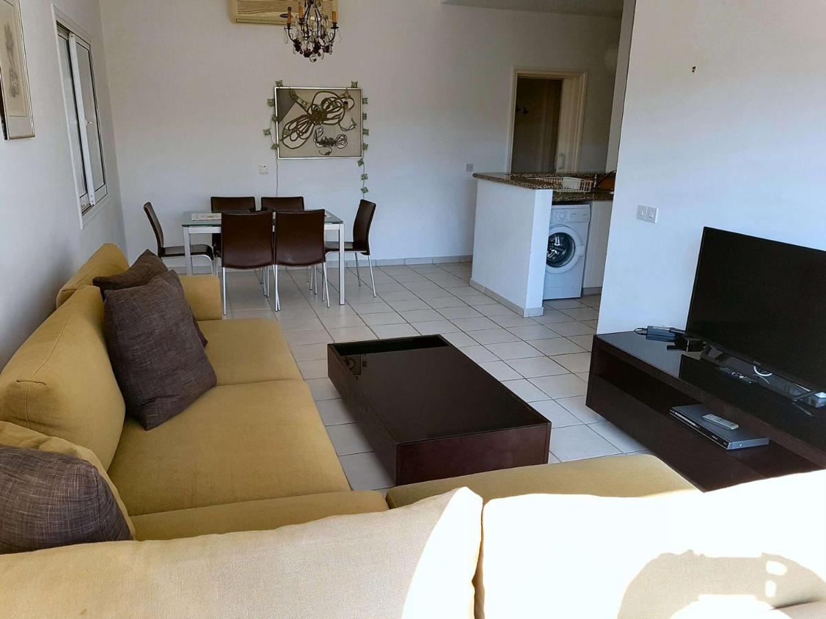 Apartment Bright 2 Bed, Pool Facing In Limnaria Gardens