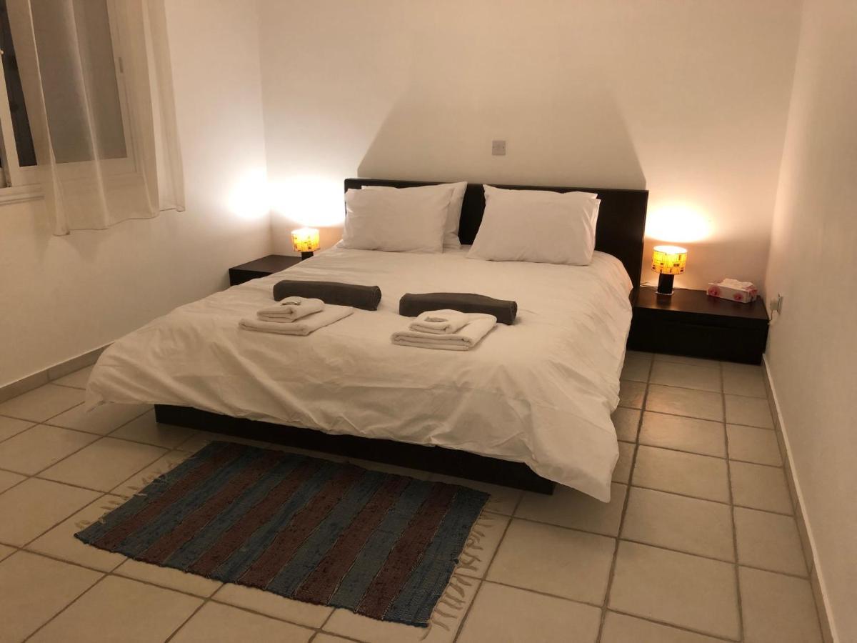 Apartment Bright 2 Bed, Pool Facing In Limnaria Gardens Paphos