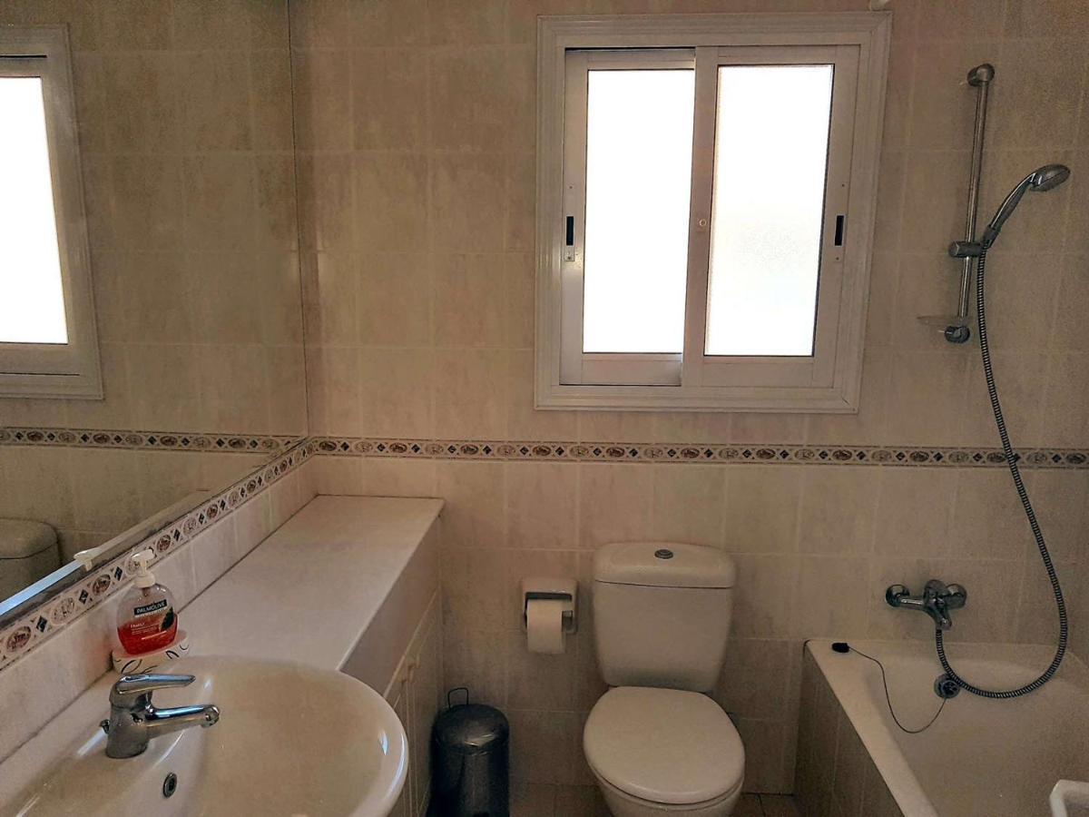 Bright 2 Bed, Pool Facing In Limnaria Gardens