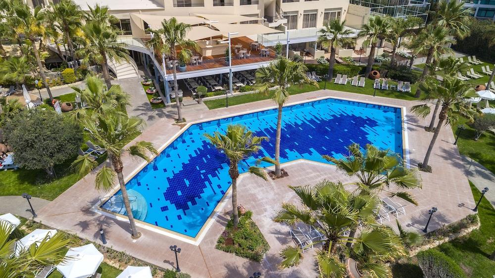 Aquamare & 4*