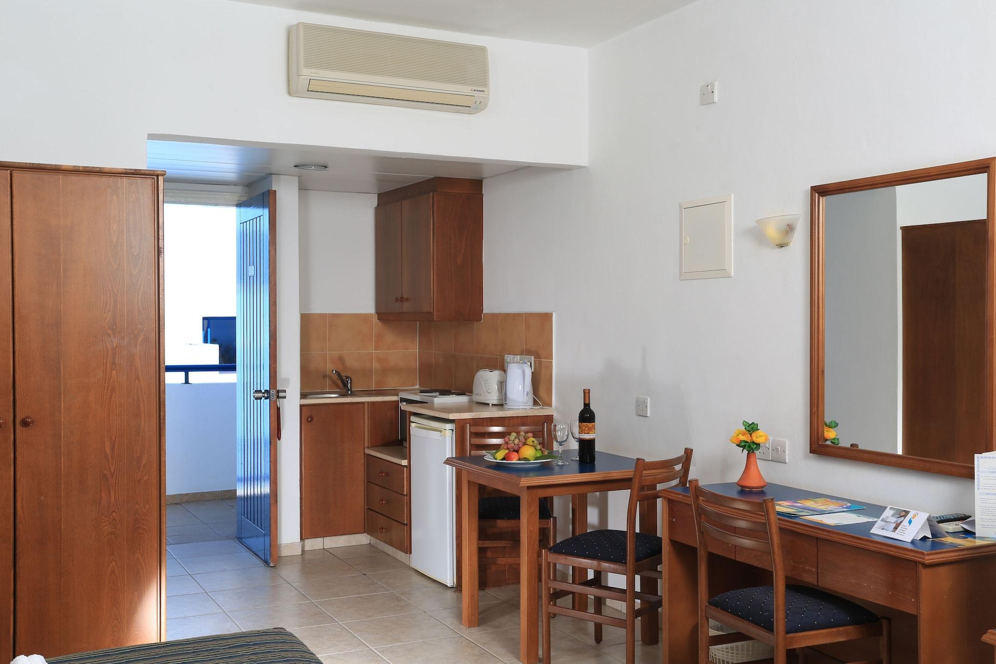 Eleni Hotel 4*