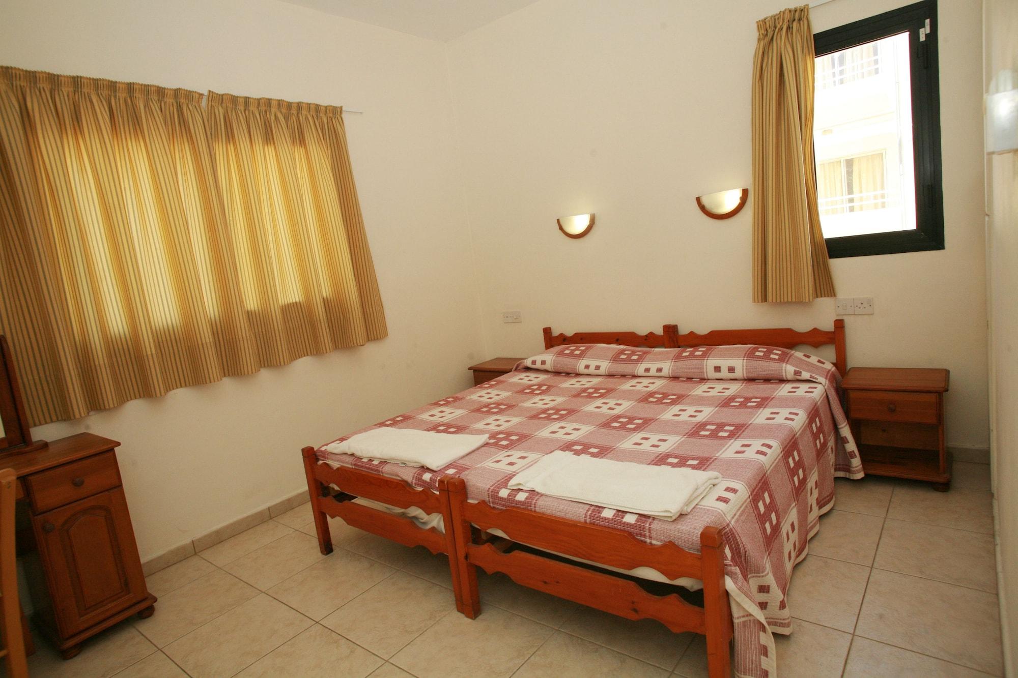 Aparthotel New York Plaza 3*