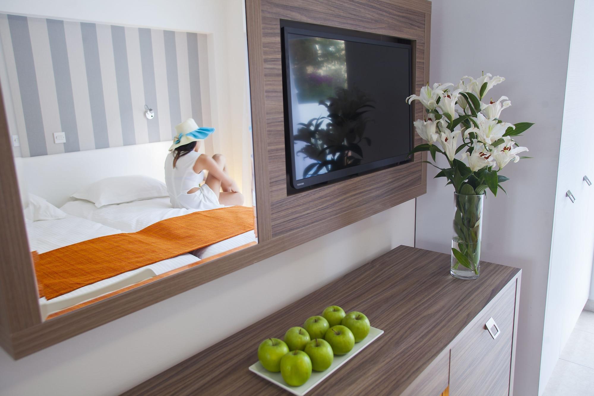 Princessa Vera Aparthotel 3*
