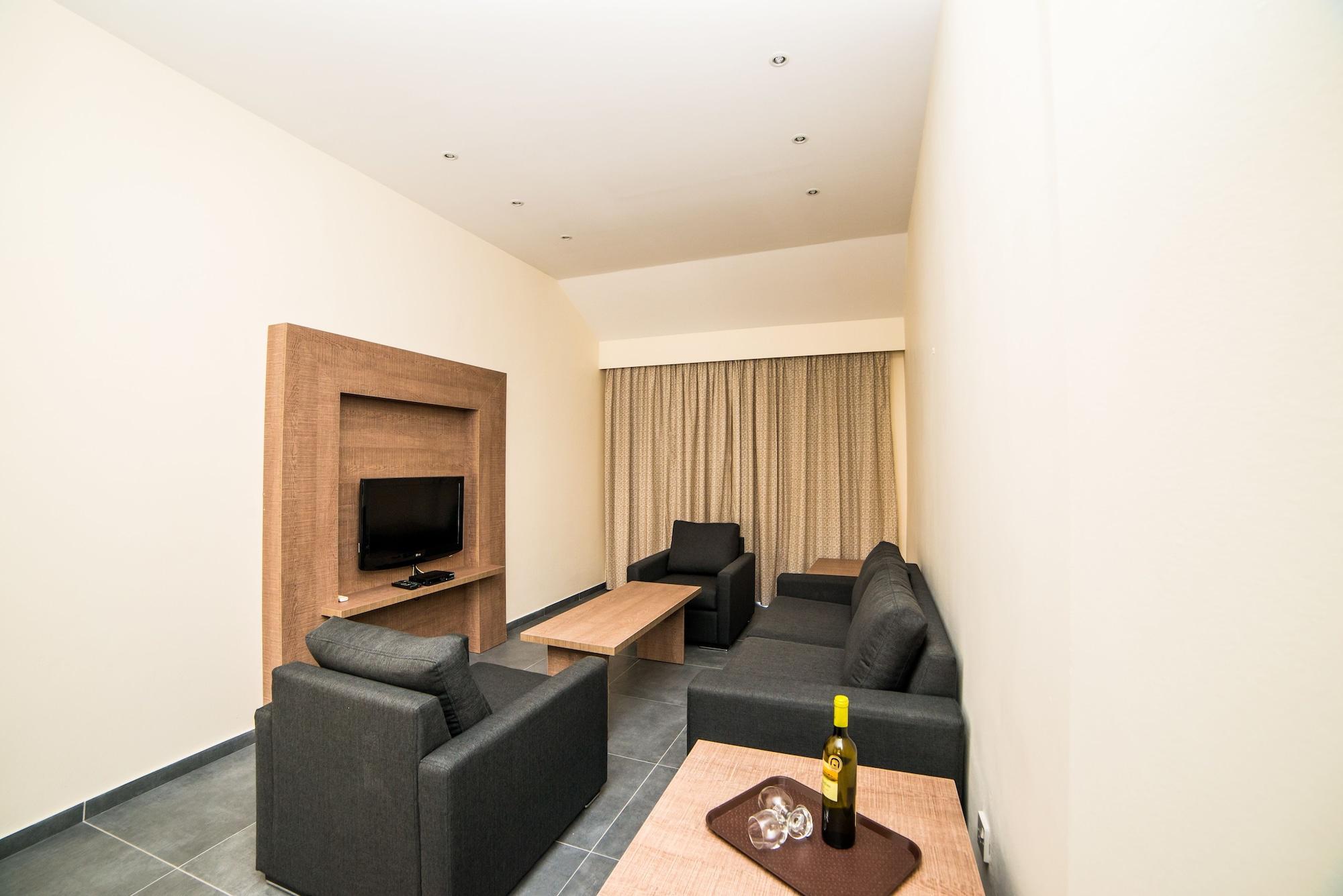 Helios 2 Apartment