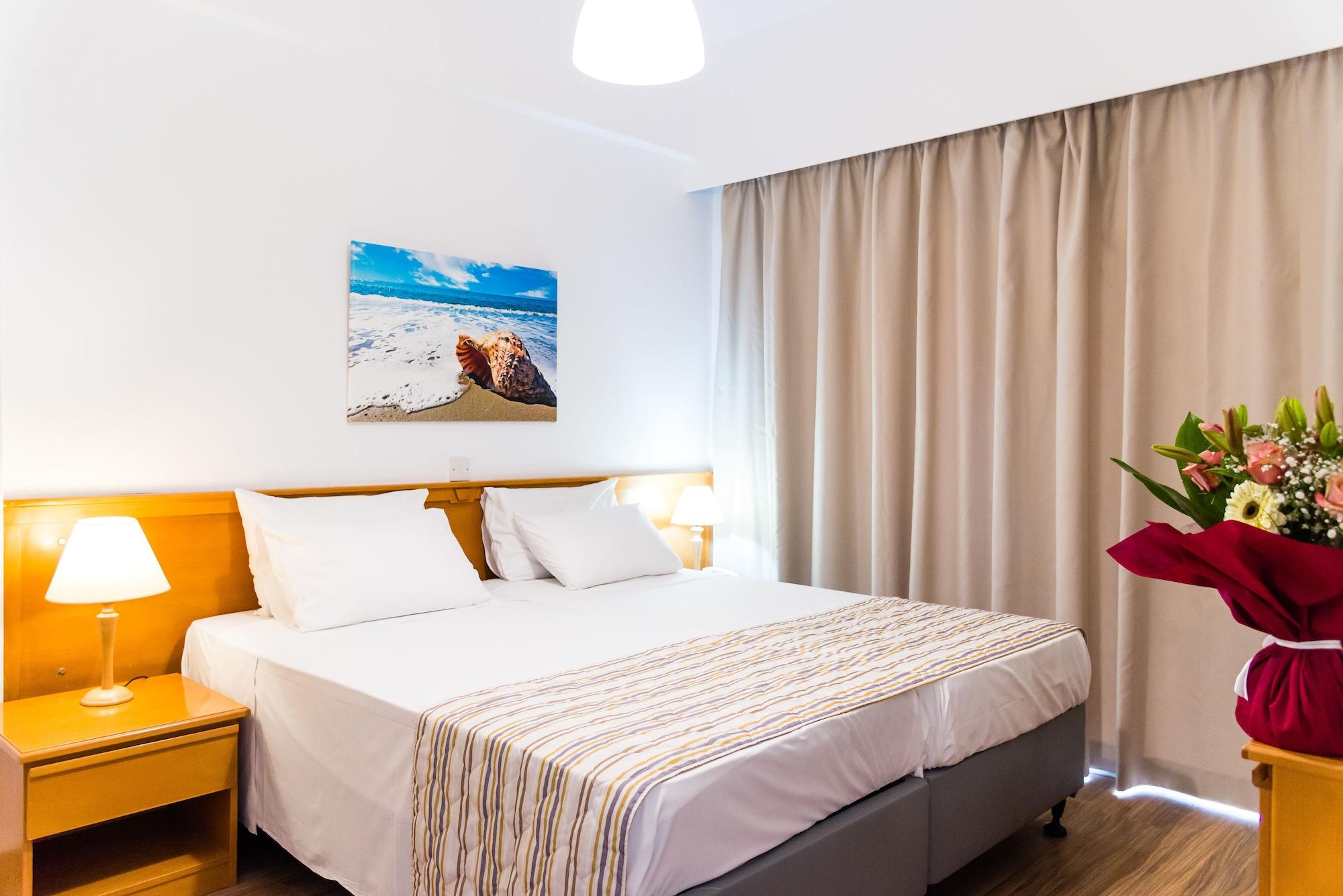 Helios 2 * Paphos