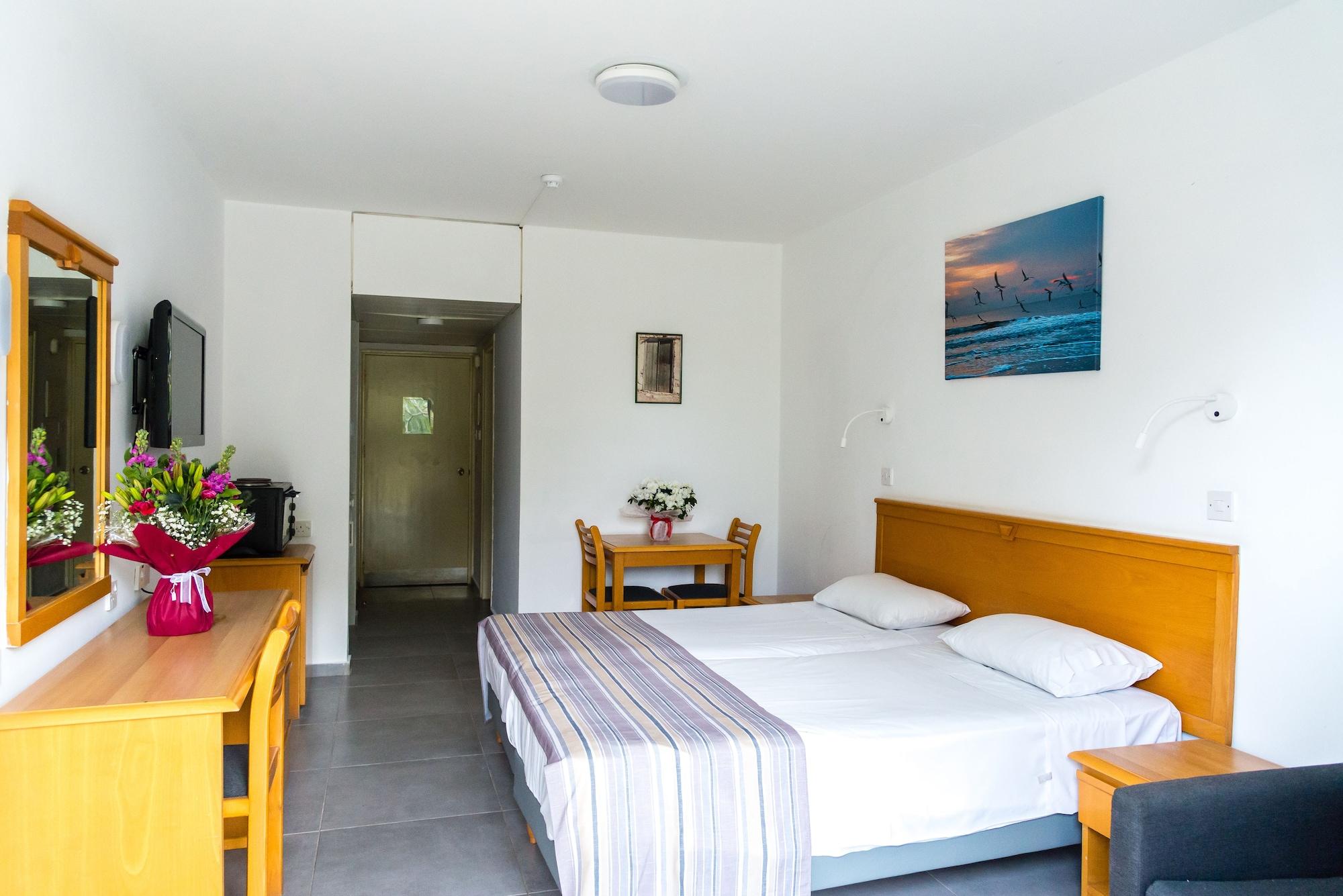 Helios 2 Apartment