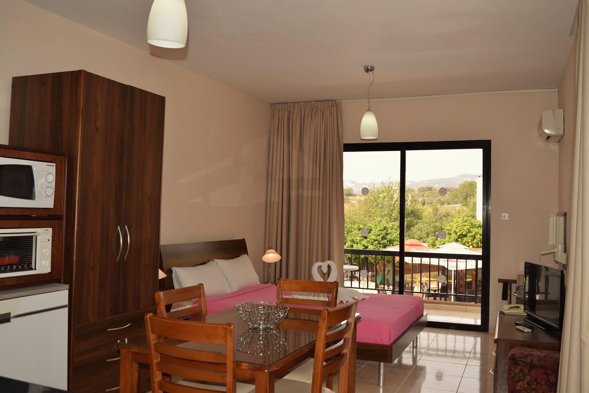 Aparthotel Anna 3*