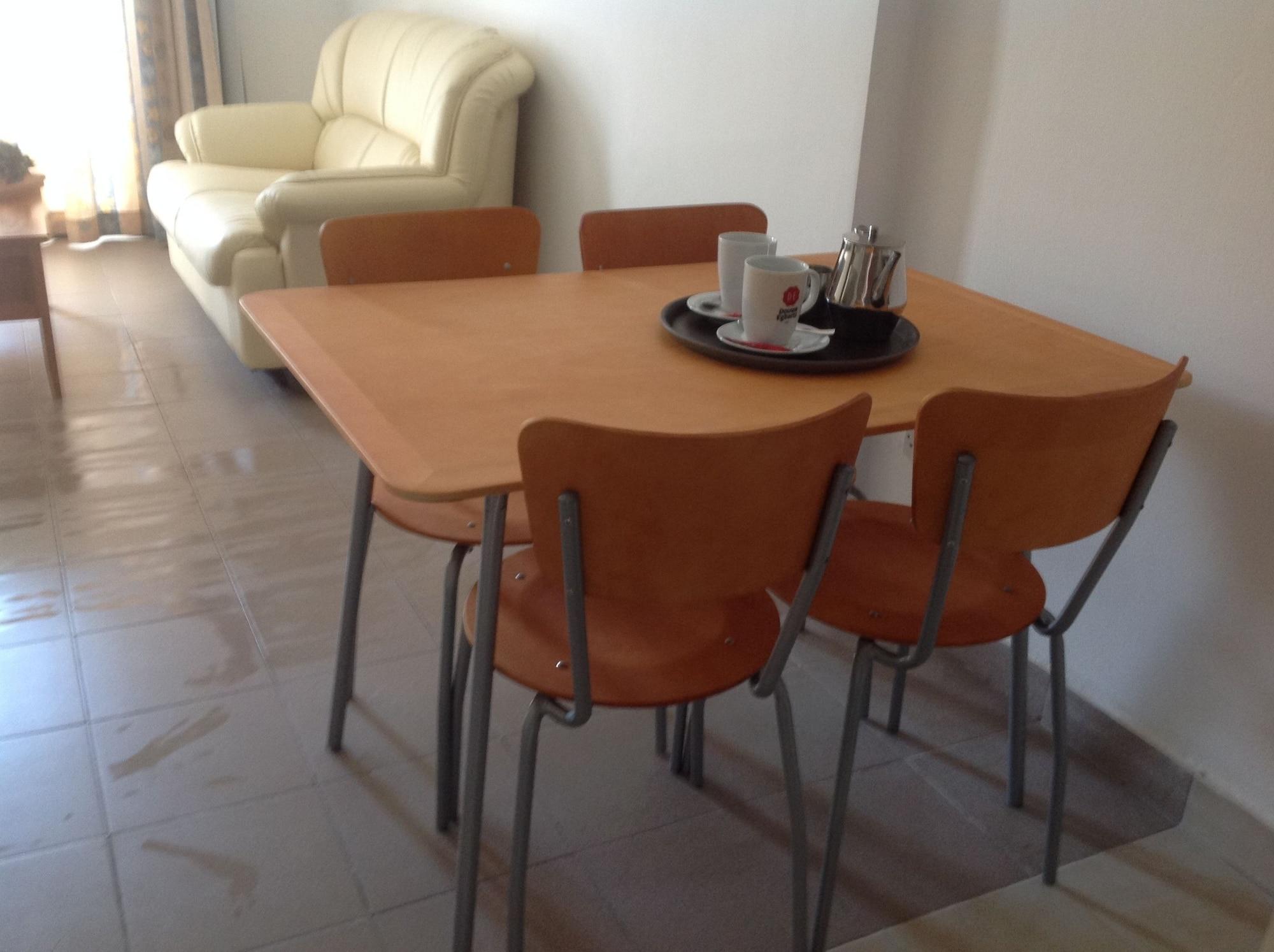 Alecos Aparthotel Paphos