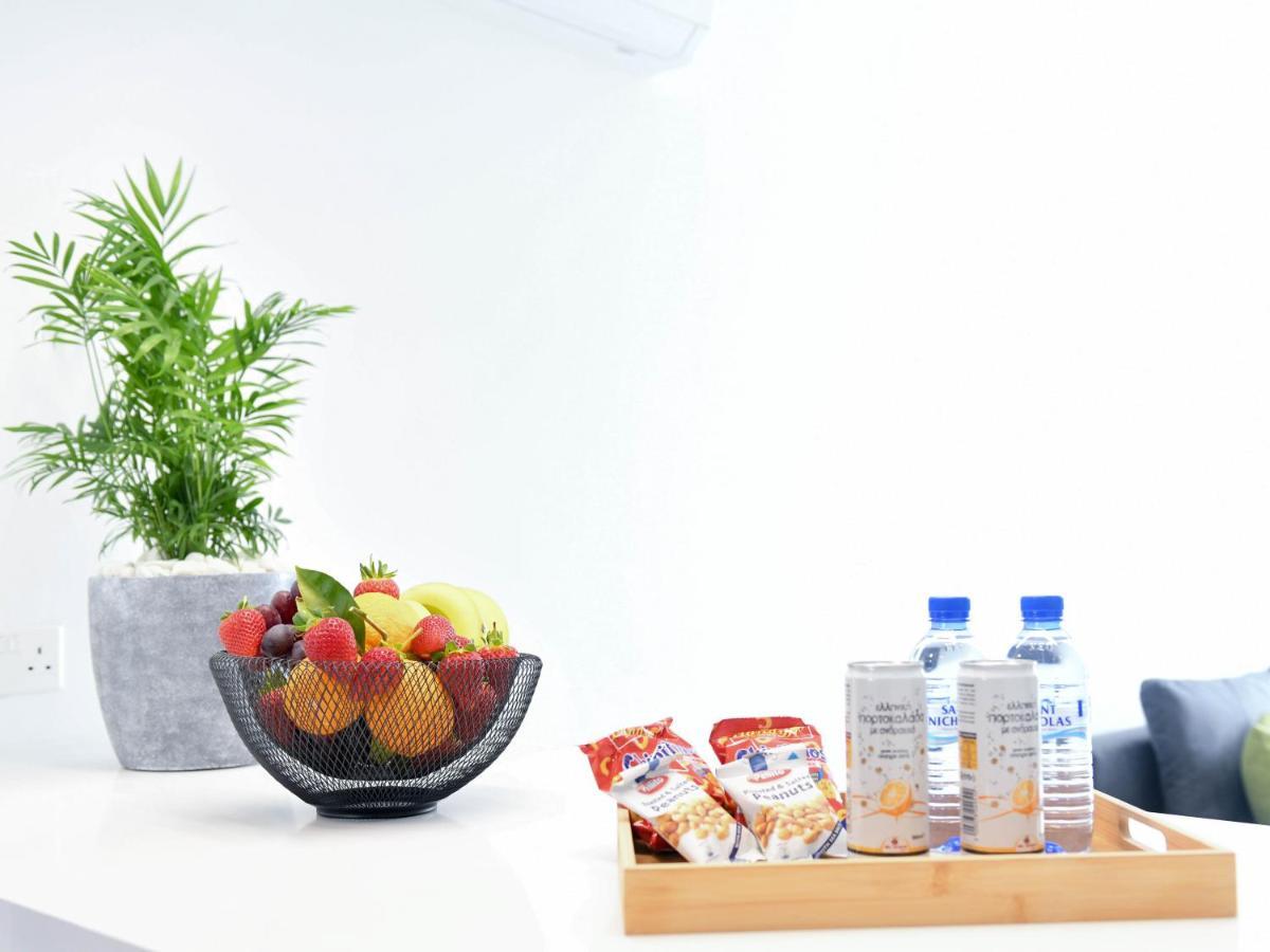 The Room, 15, Leda Gardens Apartment *
