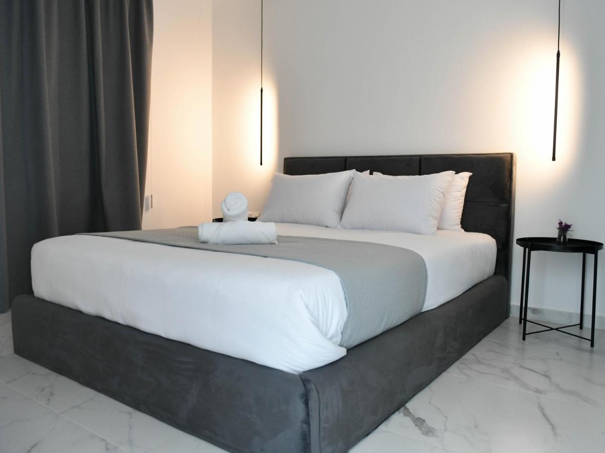 The Room, 15, Leda Gardens * Paphos
