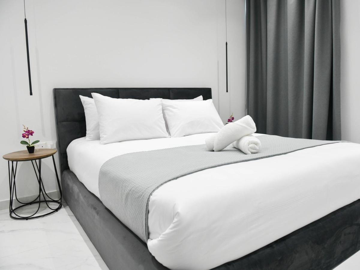 The Room, 14, Leda Gardens * Paphos