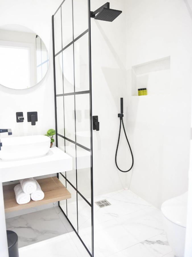 The Room, 15, Leda Gardens * Paphos