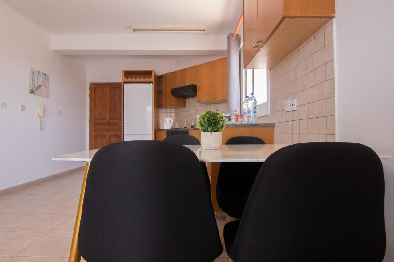Amelia Two Bedroom - 202 Apartamento *