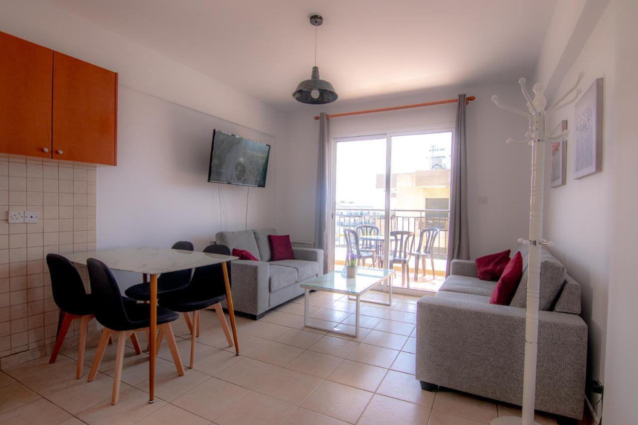 Amelia Two Bedroom - 202 Apartamento *