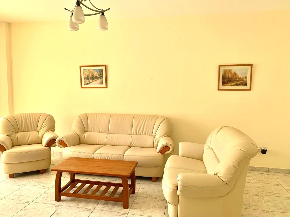 Danaos Complex Apartment