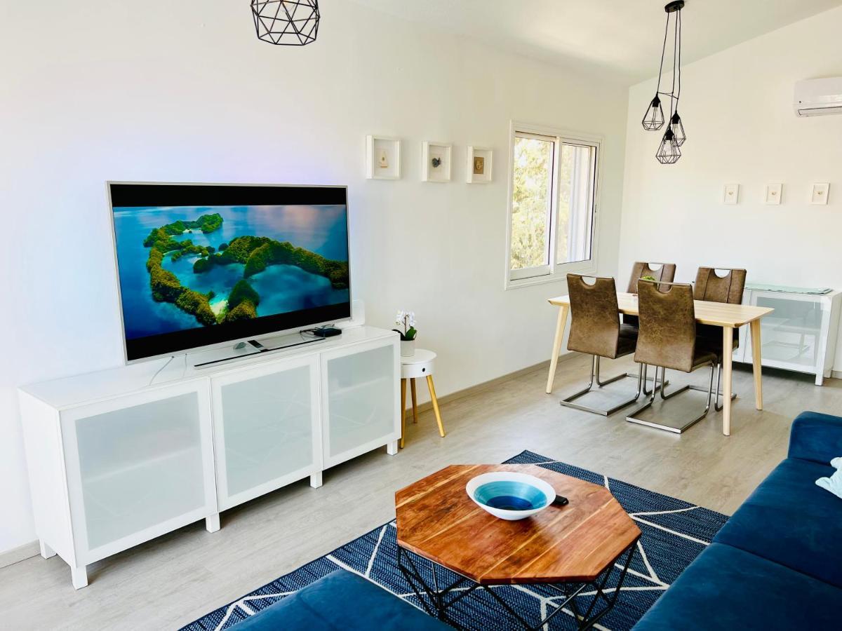 Golden Palms Paradise Garden Apartment