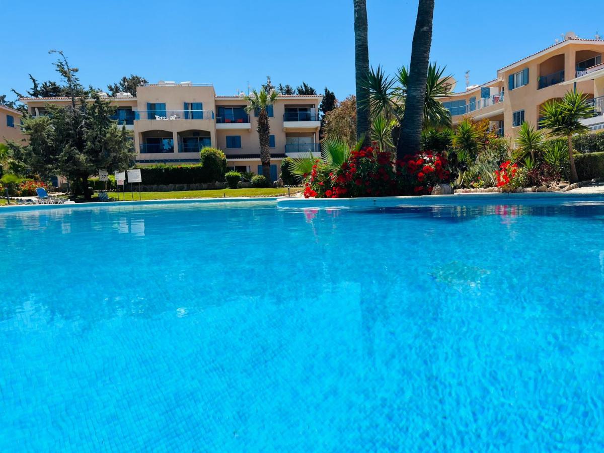 Golden Palms Paradise Garden Paphos