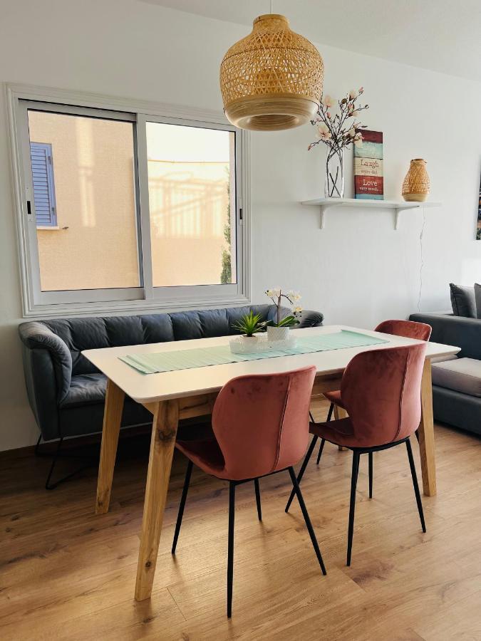 Golden Palms Regina Gardens Apartment *